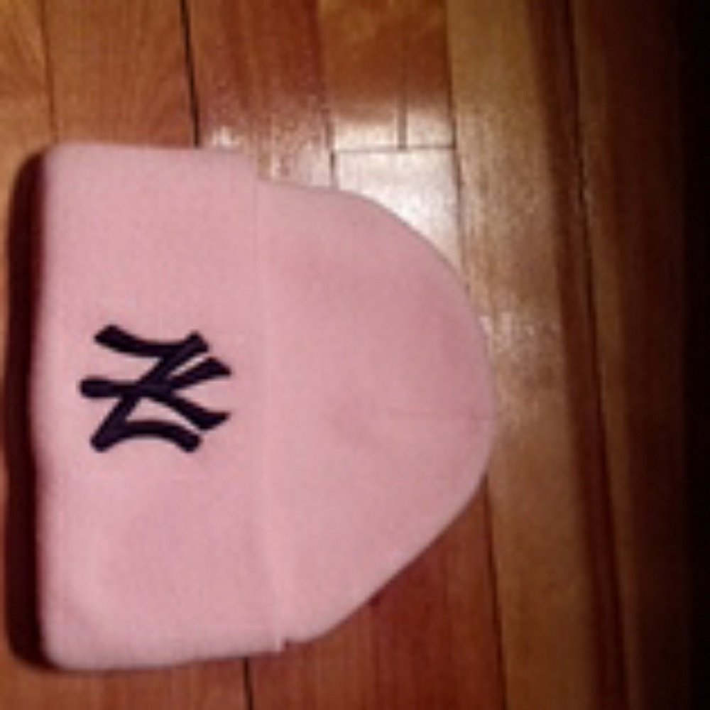 Nitted hat